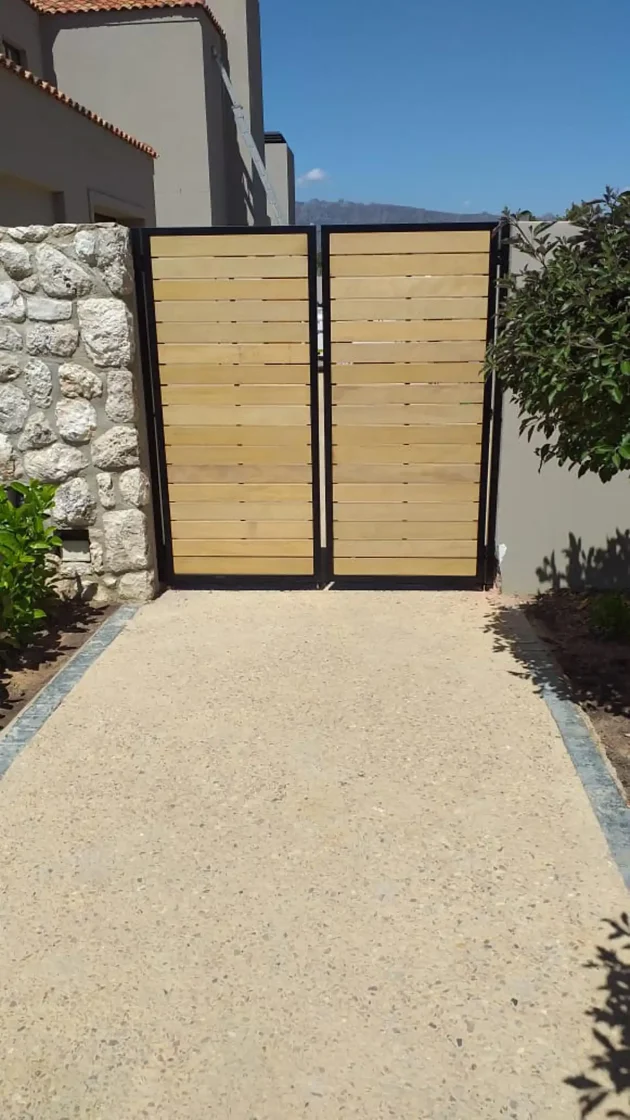 steel and glass custom gates 2023 010