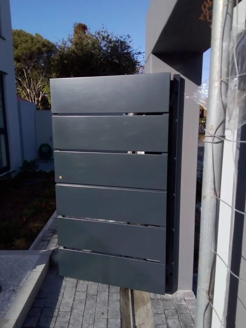 steel and glass custom gates 2023 011