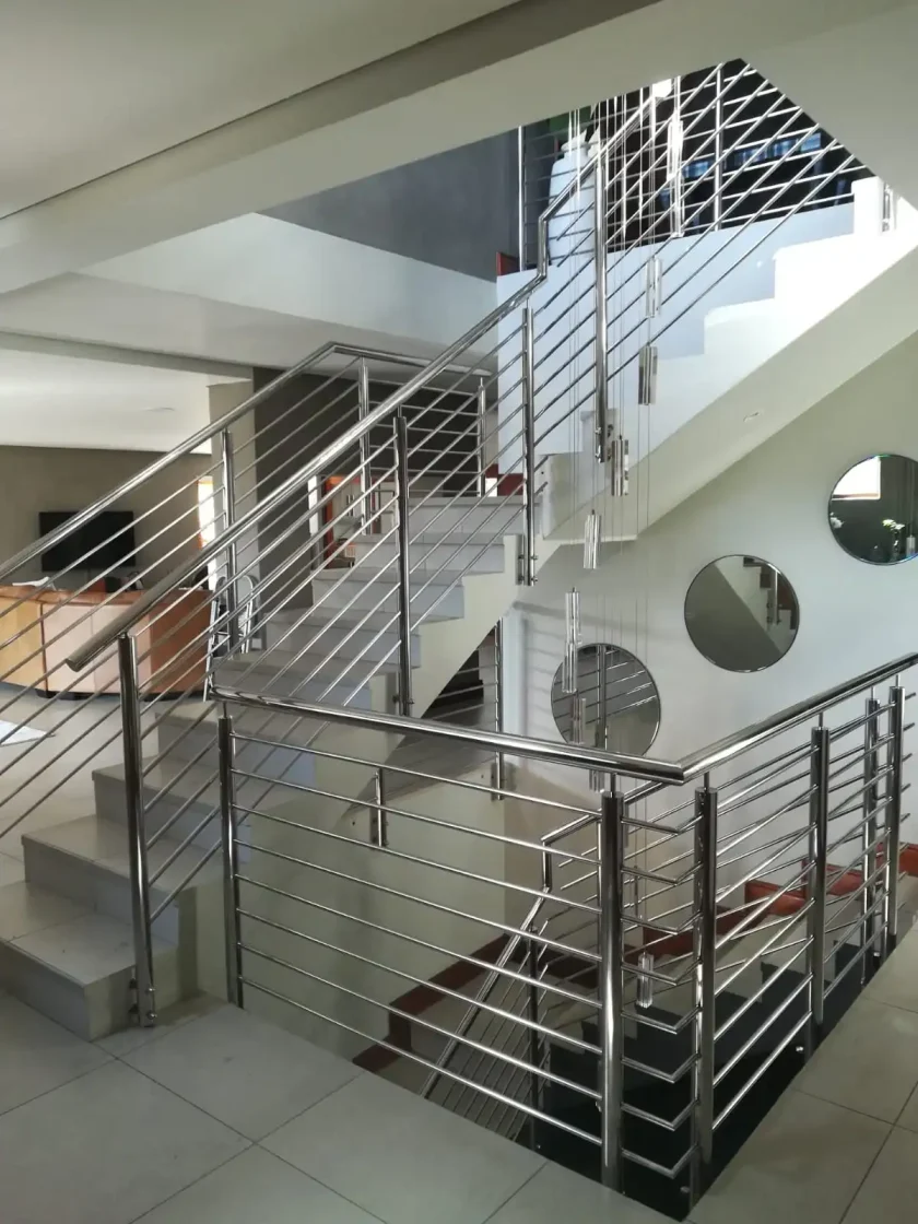 steel and glass glass balustrades staircases  034