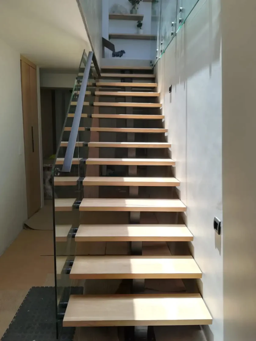 steel and glass glass balustrades staircases  046