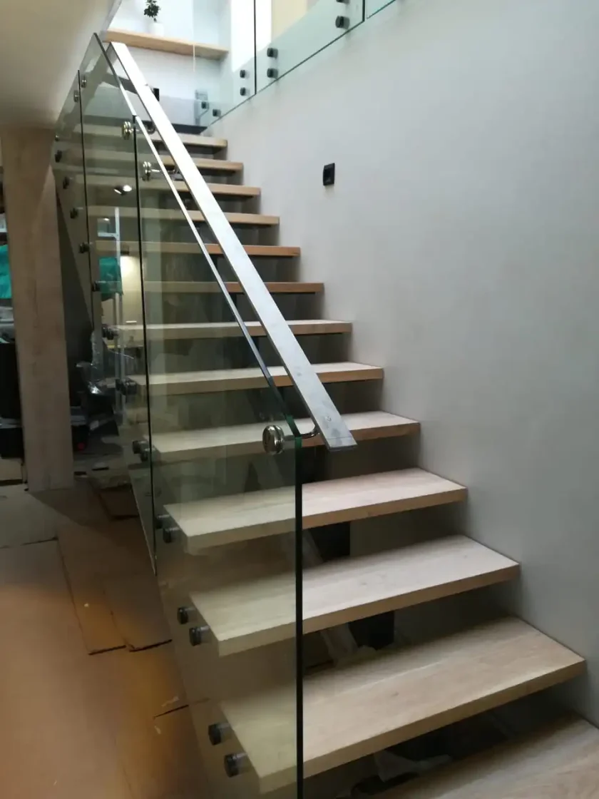steel and glass glass balustrades staircases  047