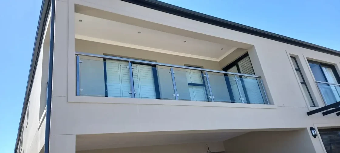steel and glass glass balustrades staircases 048