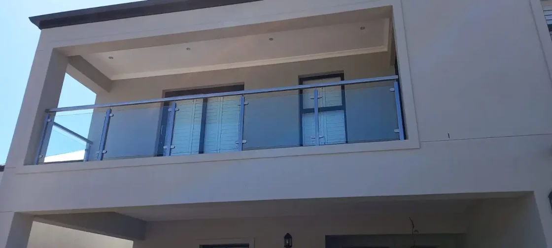 steel and glass glass balustrades staircases 051