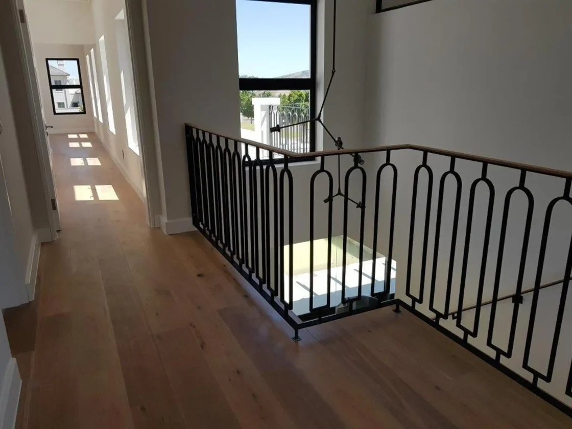 steel and glass mild steel balustrades staircases 2023  001